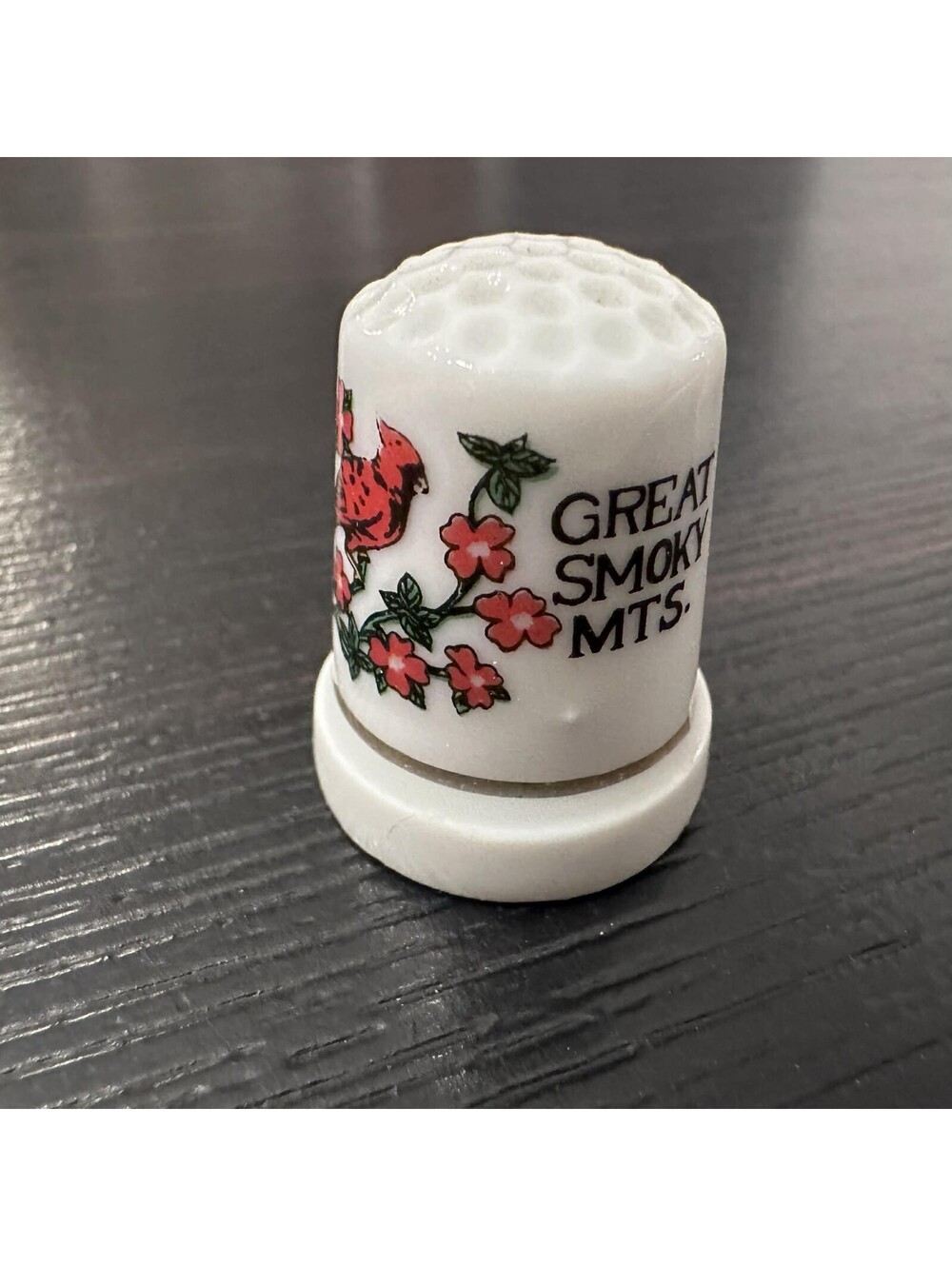 Vintage Great Smoky Mountains Cardinal Floral Souvenir Thimble EUC